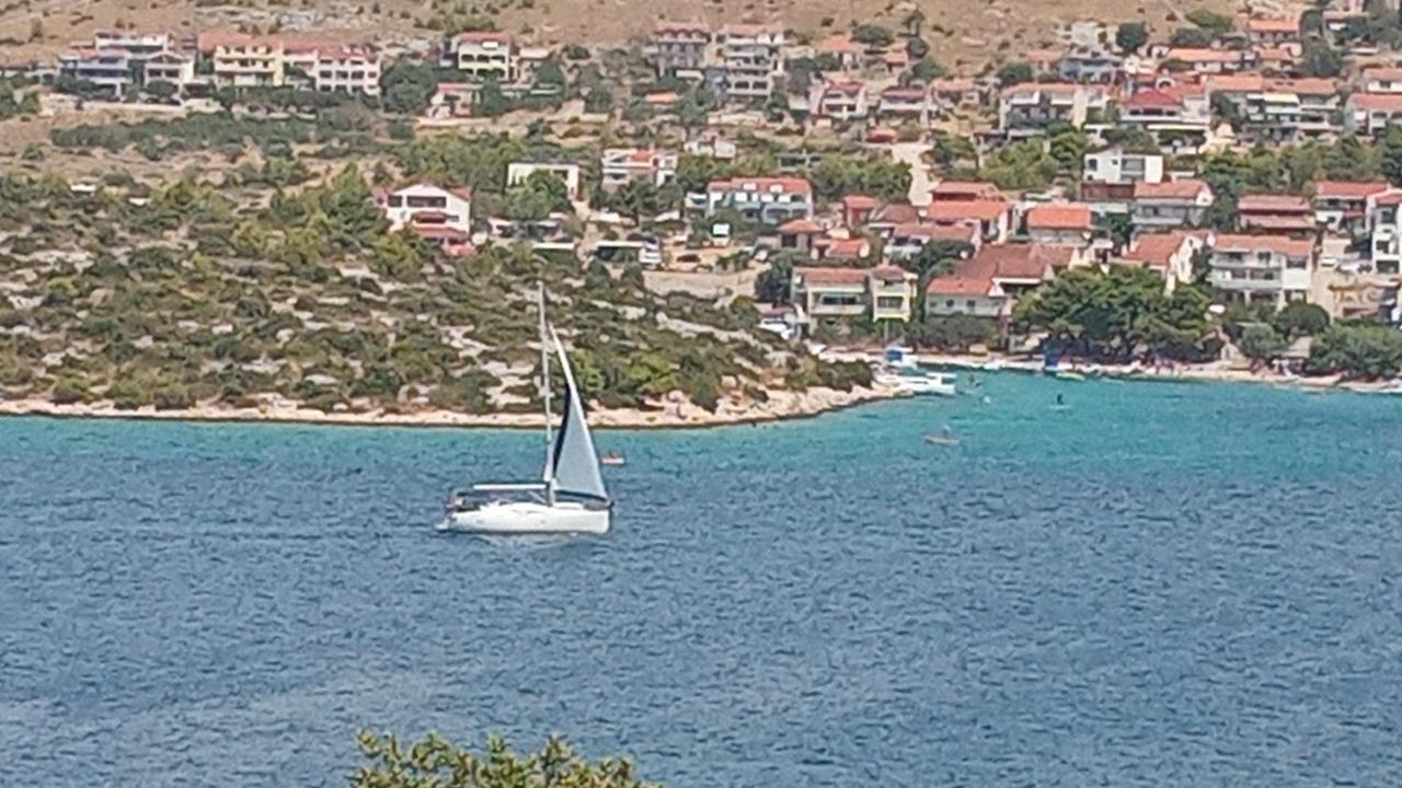 Sparadici Grebaštica Buitenkant foto
