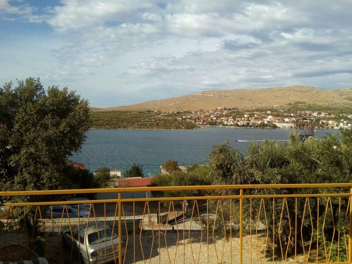 Sparadici Grebaštica Buitenkant foto